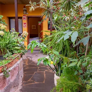 https://la-asomada-del-gato.tenerifehoteles.net